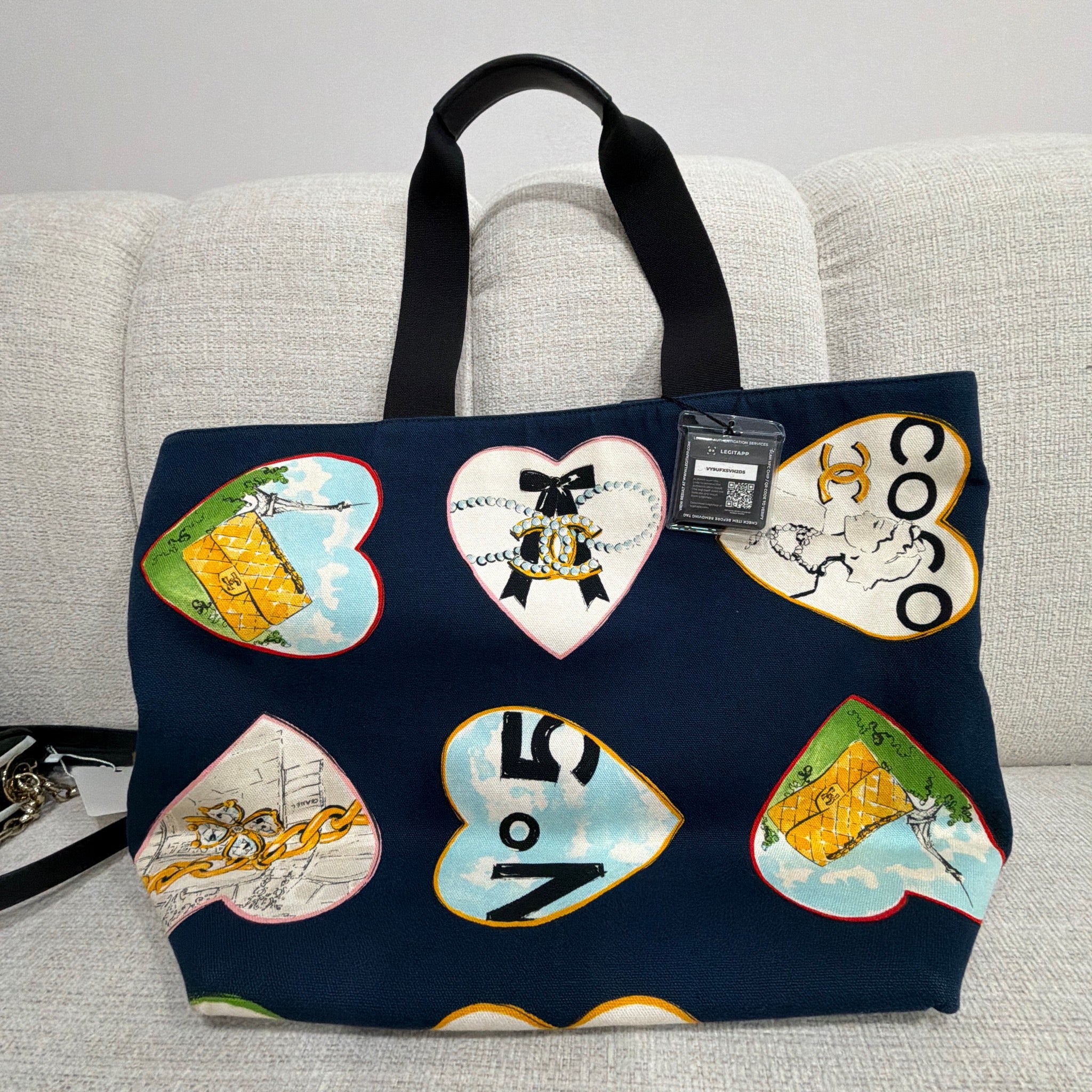 Chanel Canvas Coco Hearts
Print Tote