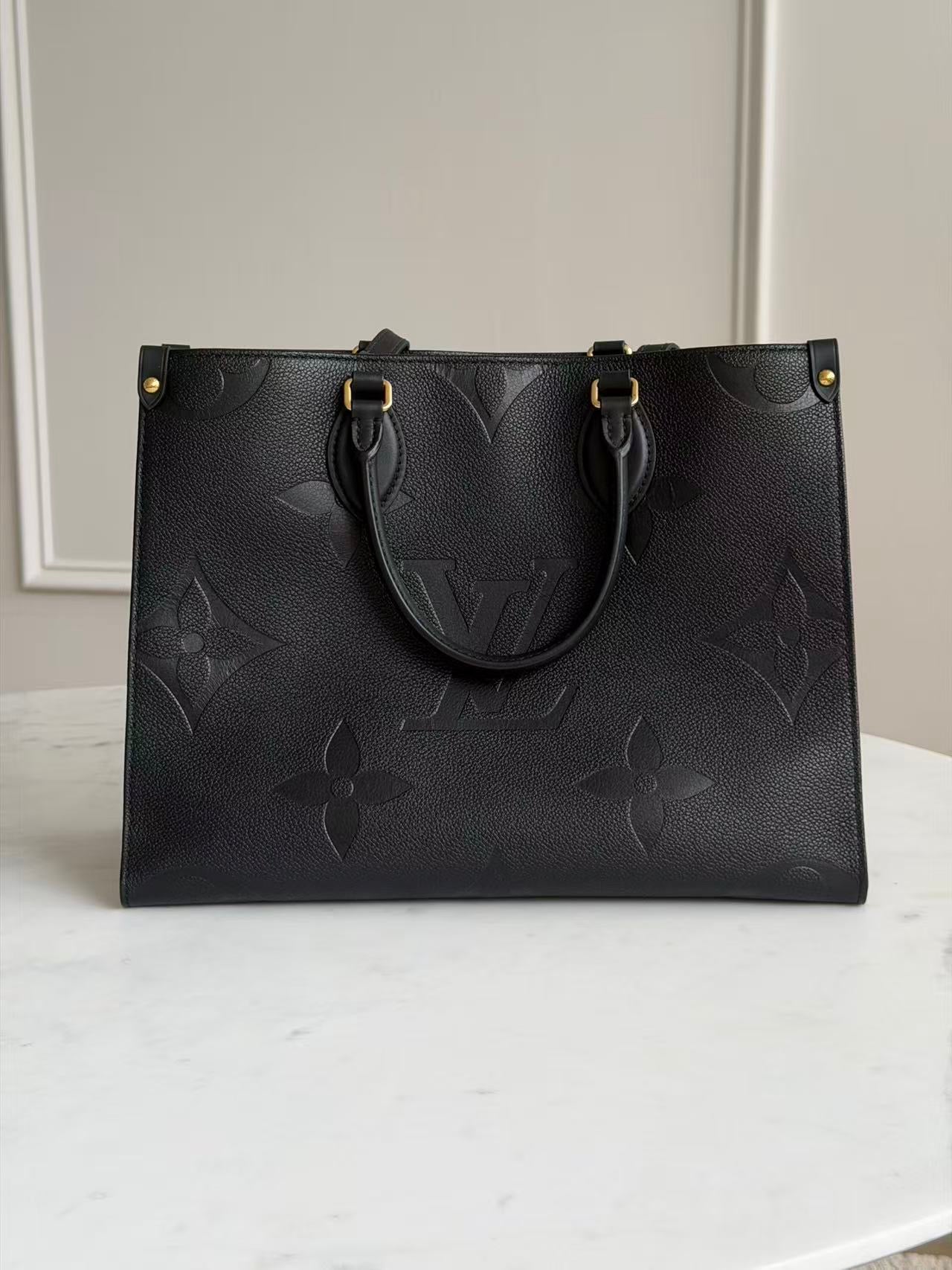 4224Louis Vuitton Monogram Empreinte Onthego Tote Bag