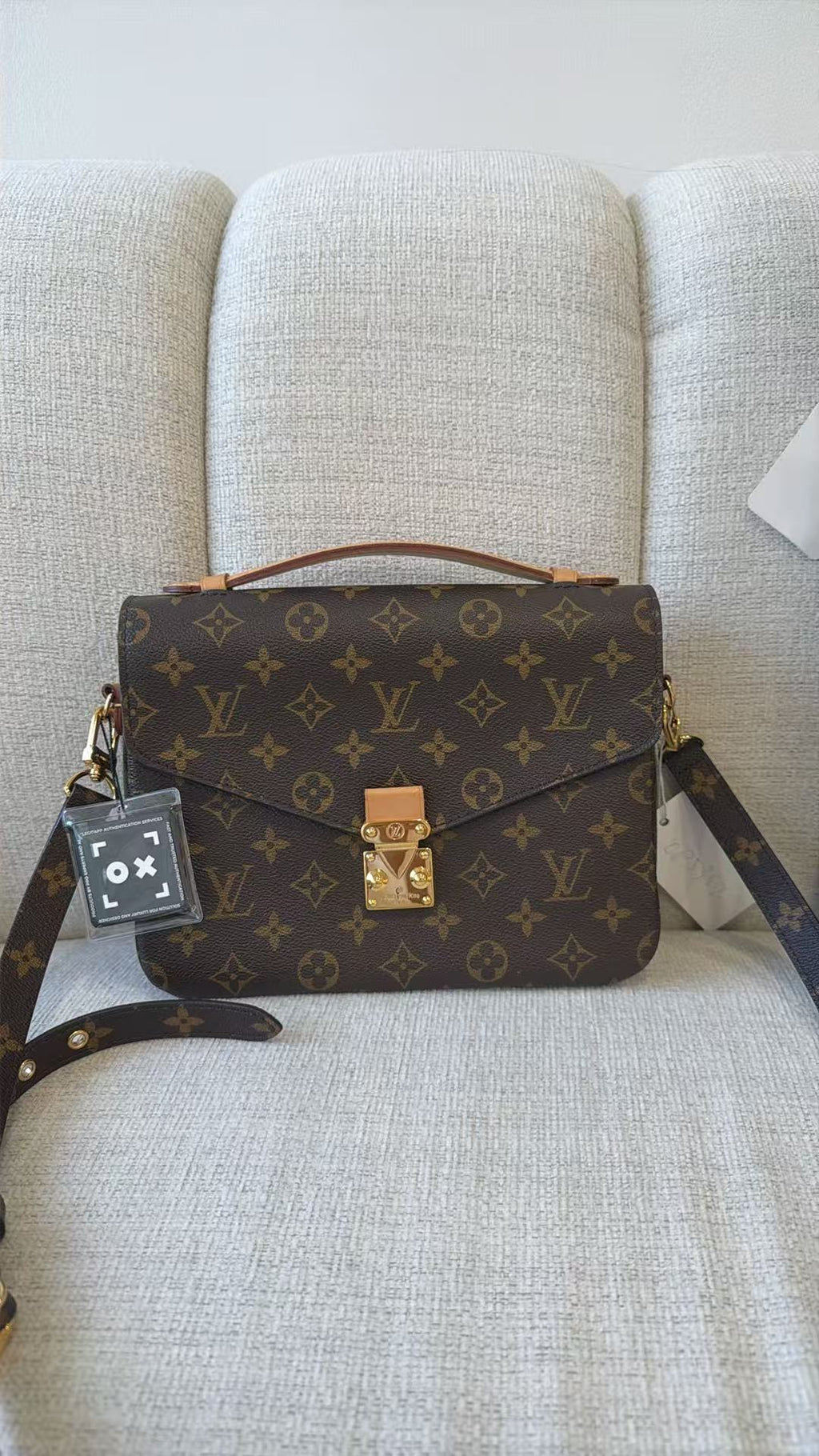 5352 Louis Vuitton Monogram Canvas Metis Pochette Crossbody Bag