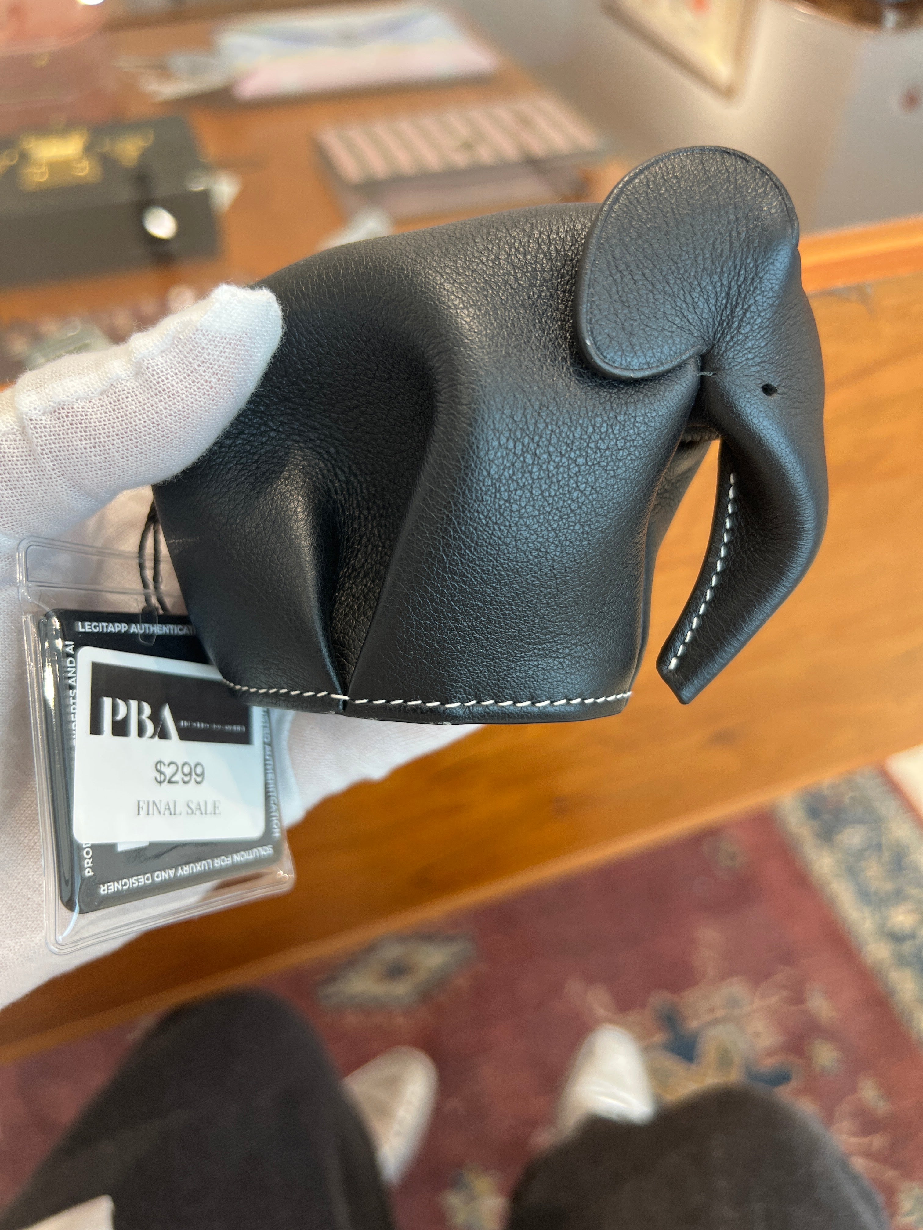 Loewe Elephant Charm Black