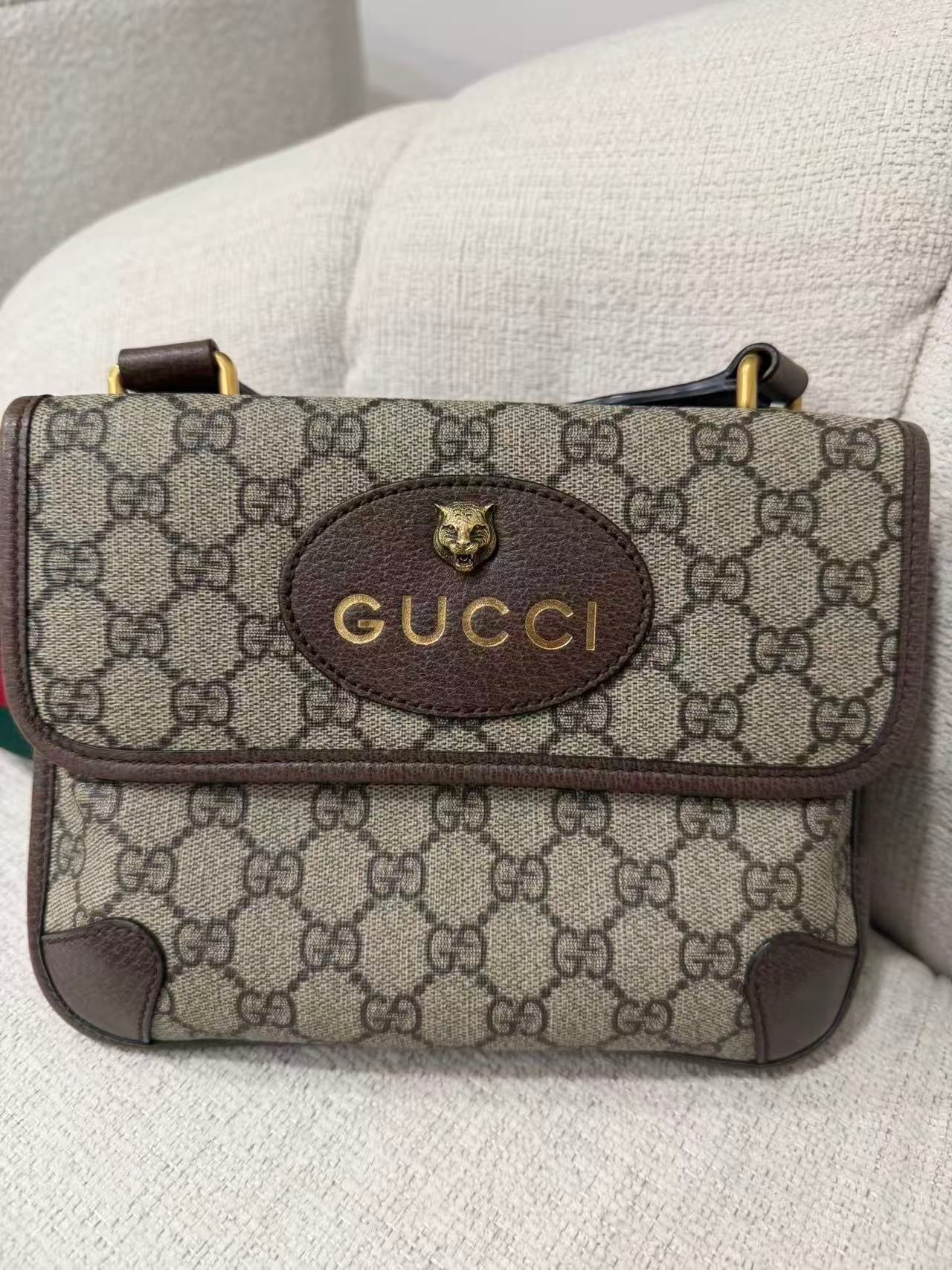 0139 Gucci GG Supreme Monogram Web Small Neo Vintage Messenger Bag