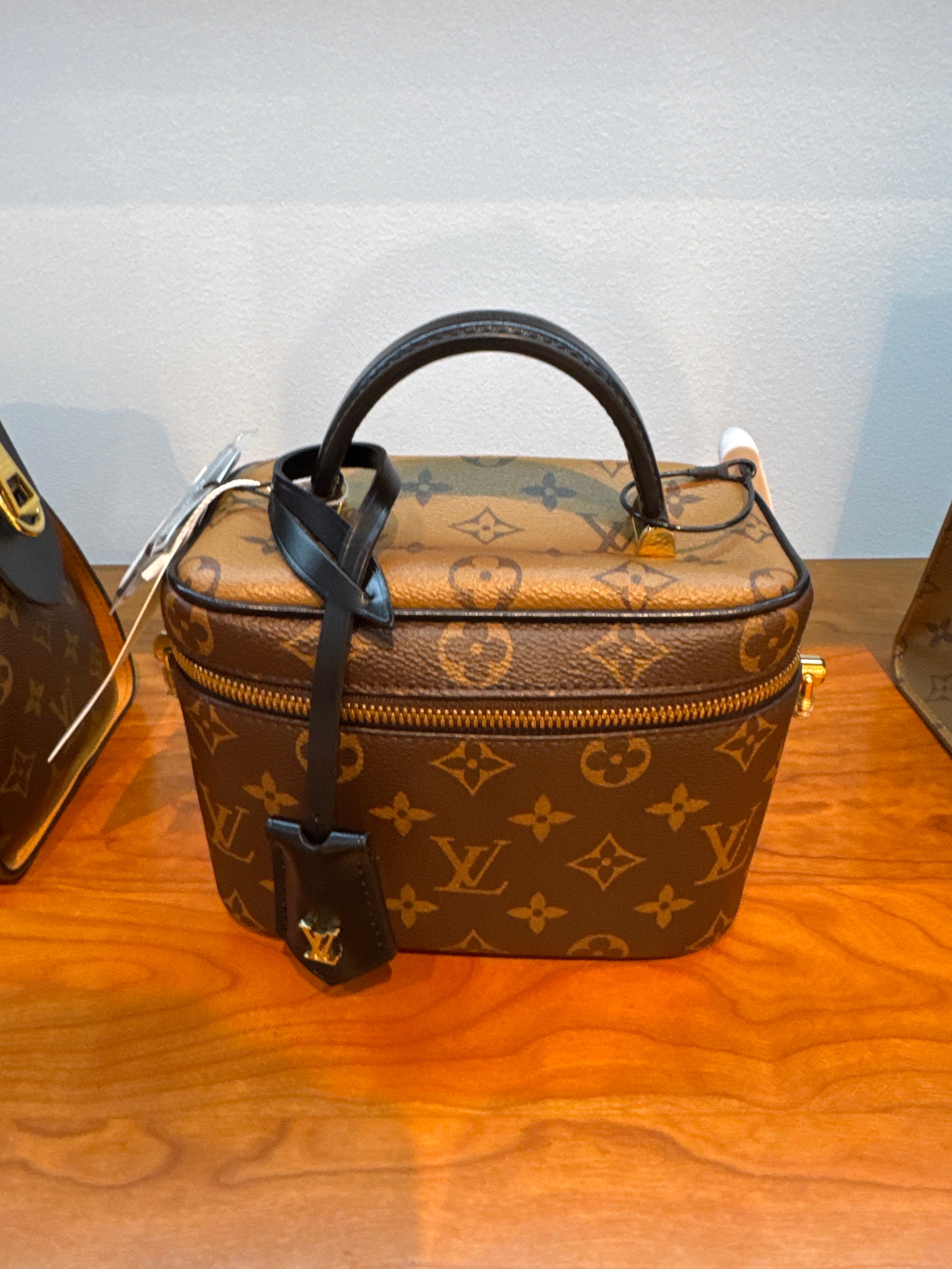 Louis Vuitton Reverse Monogram Vanity PM CM2565