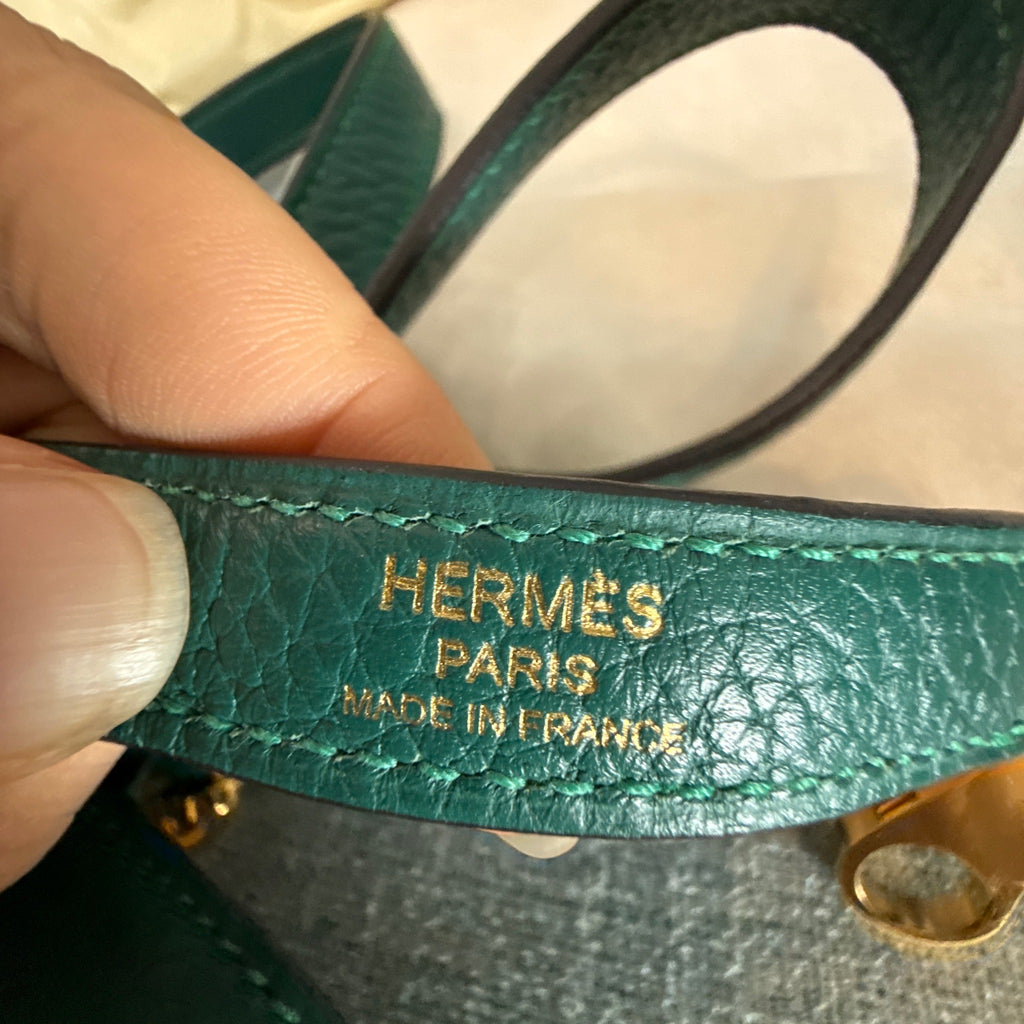 Hermès Kelly 28 Handbag Taurillon Clemence Leather Malachite